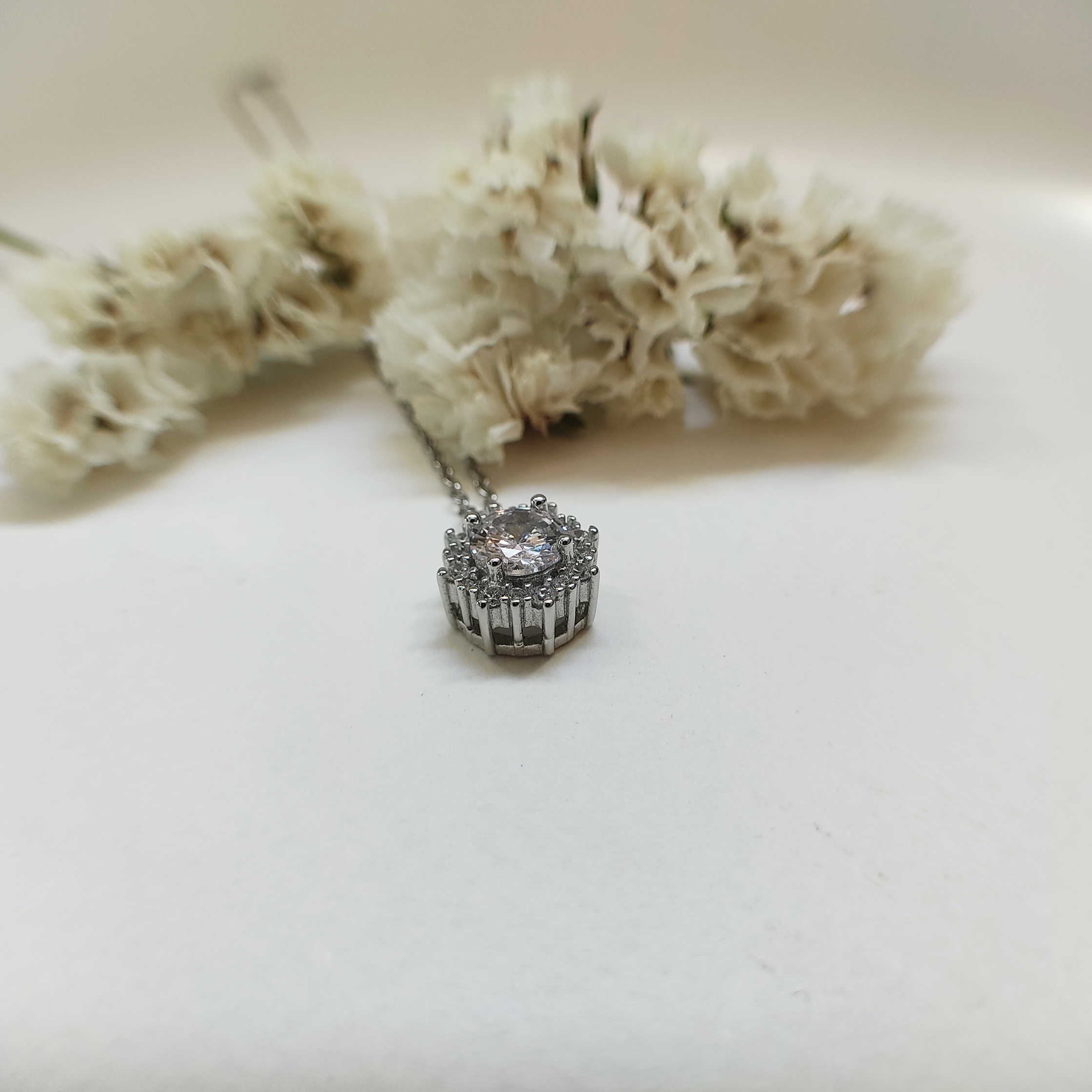 گردنبند طرح گل کد M234